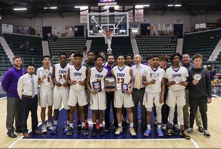 Troy High Boys Basketball win Section 2 Championship