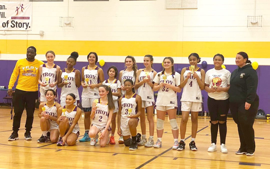 TMS Girls Modified Basketball Team Completes Undefeated Season